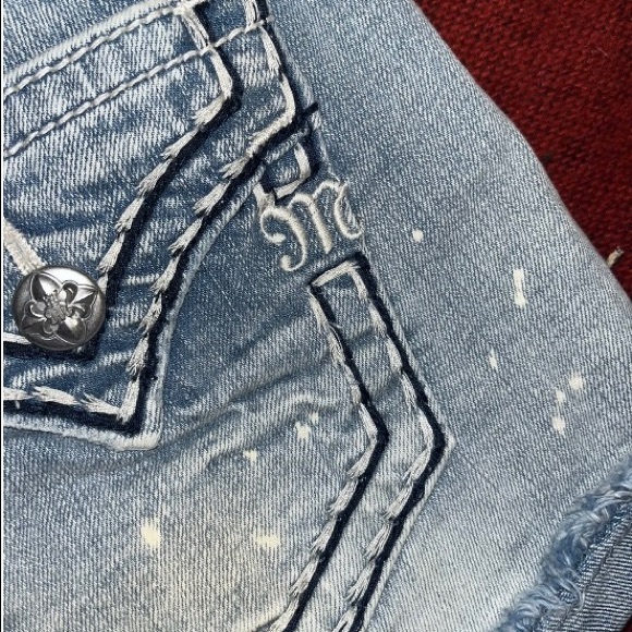 Miss Me Jeans Shorts Size 26 Lace Pocket
Underlay!! So Awesome ® Brand Nwt - Picture 9 of 10